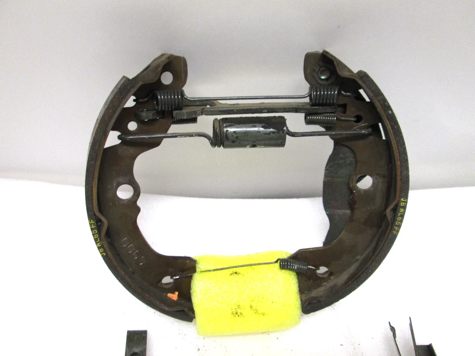 91-95 Geo Tracker Ajustador de Freno Trasero Palanca de Estacionamiento Zapata Herrajes OEM 1992 93 L Foto 2 de 4