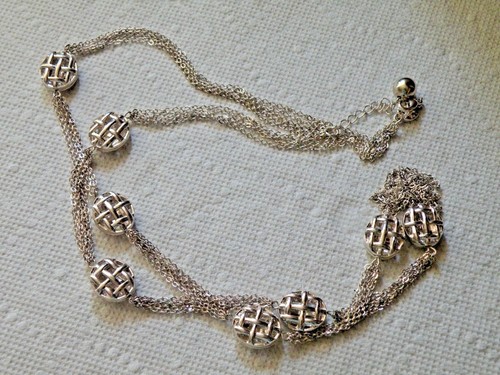 Liz Claiborne Necklace 1976 2025