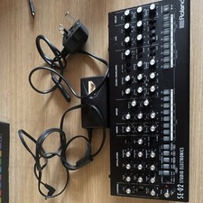 Roland SE-02 Analogue Synth, Power Connector Can Be Temperamental
