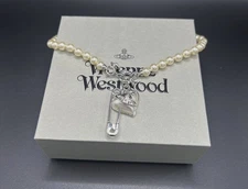 Pre-owned Vivienne Westwood w/Safety Pin Heart Pendant Pearl Choker Necklace