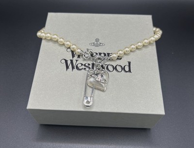 Pre-owned Vivienne Westwood w/Safety Pin Heart Pendant Pearl