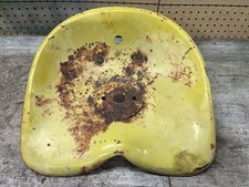 John Deere Round Fender Seat Pan for 110 112