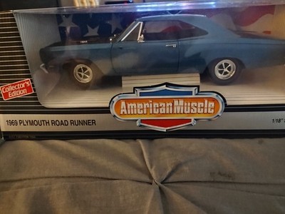 1969 Plymouth Road Runner HEMI Blue Ertl American Muscle1 18 Scale