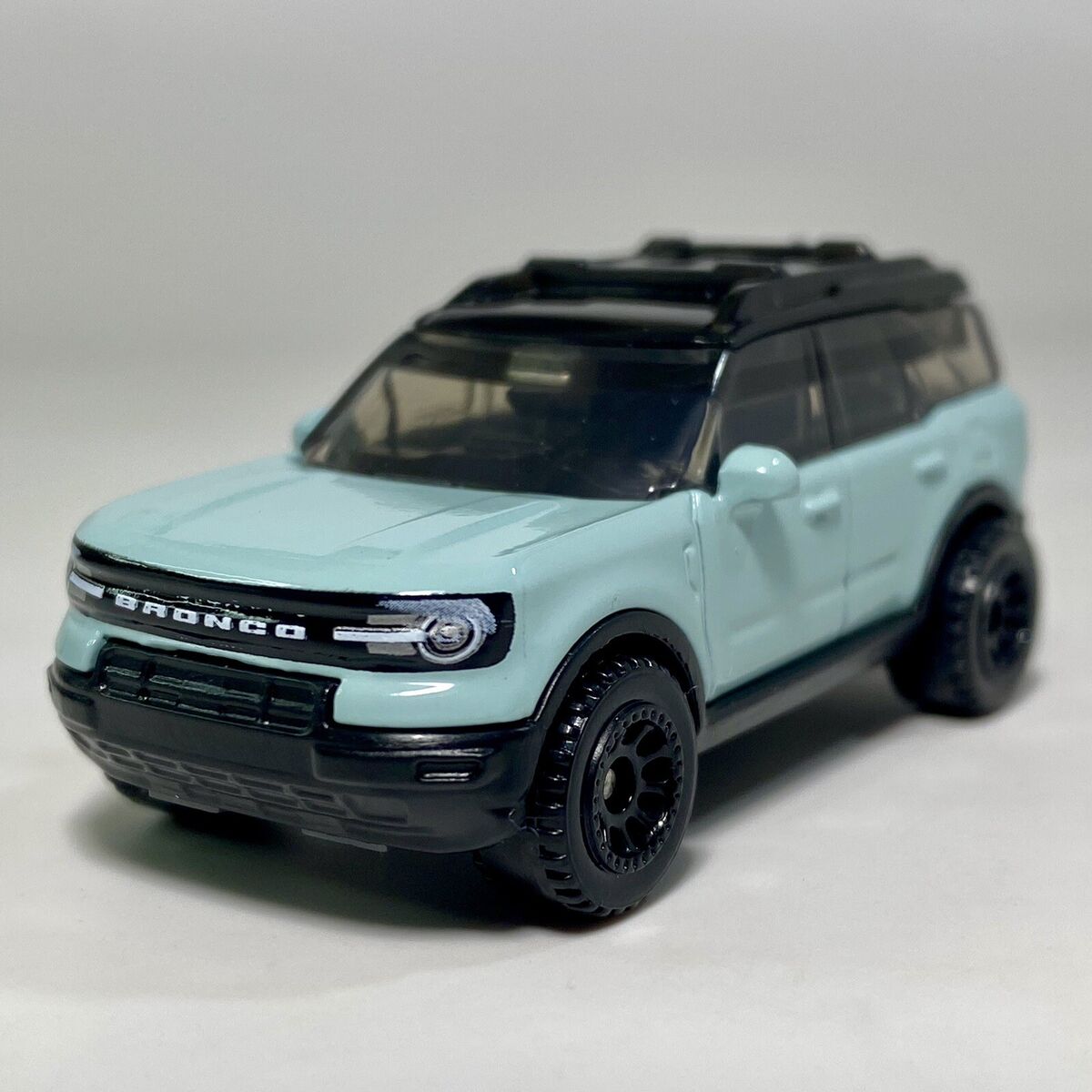 2022 Ford Bronco Sport Light Blue 1:64 Scale Diecast Diorama