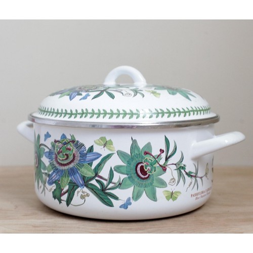Portmeirion Botanic Garden Enameled Dutch Oven Design by Susan Williams-Ellis - Picture 4 of 10