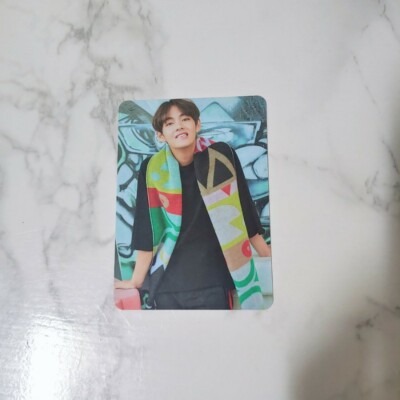 テテ　V BTS 2017 SEASON'S GREETING トレカ BTS s-l400.jpg