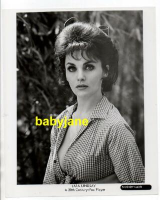 LARA LINDSAY ORIGINAL 8x10 PHOTO SEXY PINUP PORTRAIT 1968 20th CENTURY