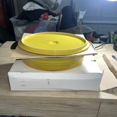 Parini Yellow 10'' Oval Ceramic Cast Iron Nonstick Bakeware Casserole Dish
