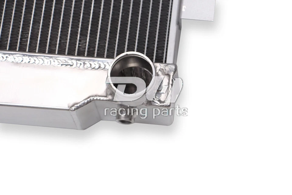 Radiador de 3 filas para Jeep CJ 1972-1986, CJ5, CJ7 Chevy bloque pequeño SBC intercambio V8 AT/MT Foto 3 de 4