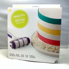 Wilton Cut w/ Fondant Ribbon Cutter (25 PCS) NEW IN BOX
