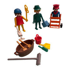 Playmobil Bahnhof , Reinigungsperson, Koffer Tr&auml;ger , Reisender