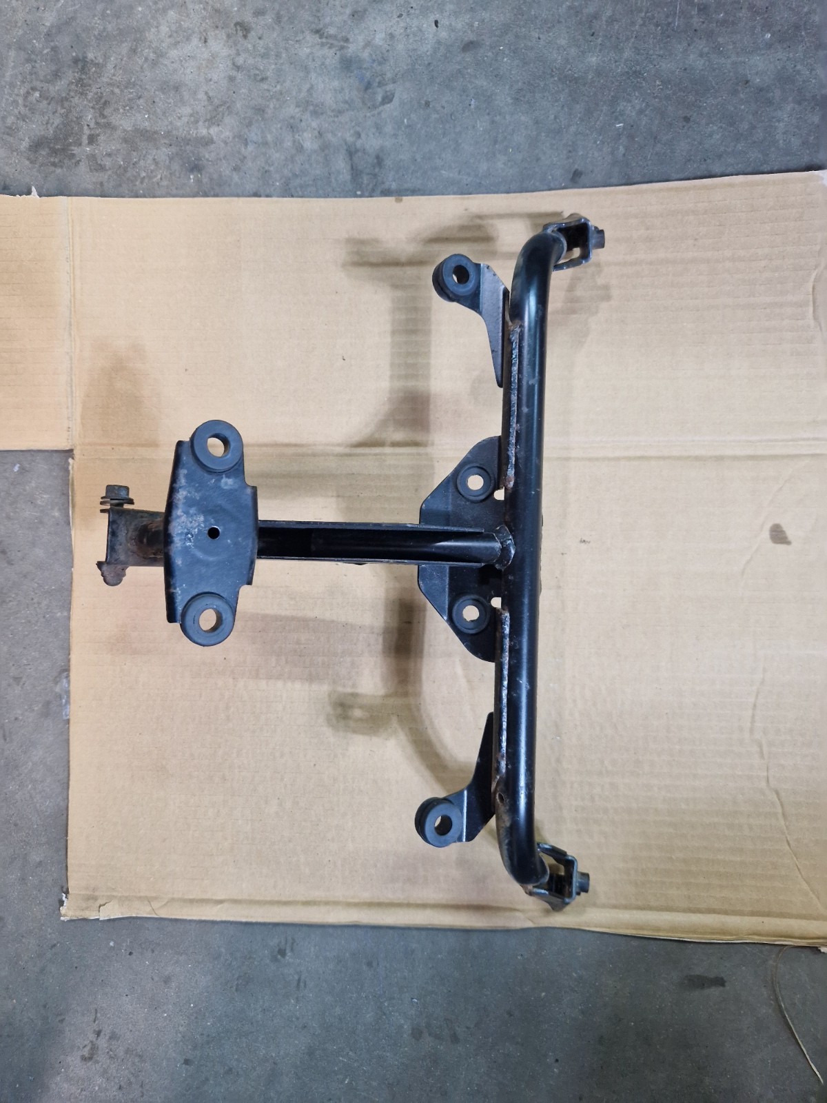 Yamaha Fazer FZ6 2004 2007 Front Subframe Fairing Mount Stay 5VX283560000