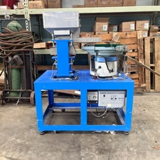 Shinko Vibratory Bowl Feeder With Hopper Table