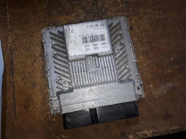 2013 AUDI A6 Quattro ECU Engine Control Unit Module 4G0907551D - Изображение 4 из 4