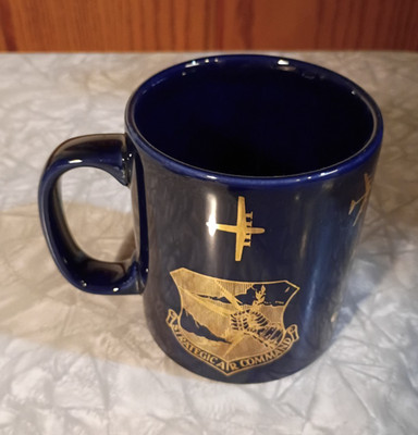 VTG Edwards AFD CA Strategic Air Command 31 Tes Skull & Cross Bones Mug 1980's