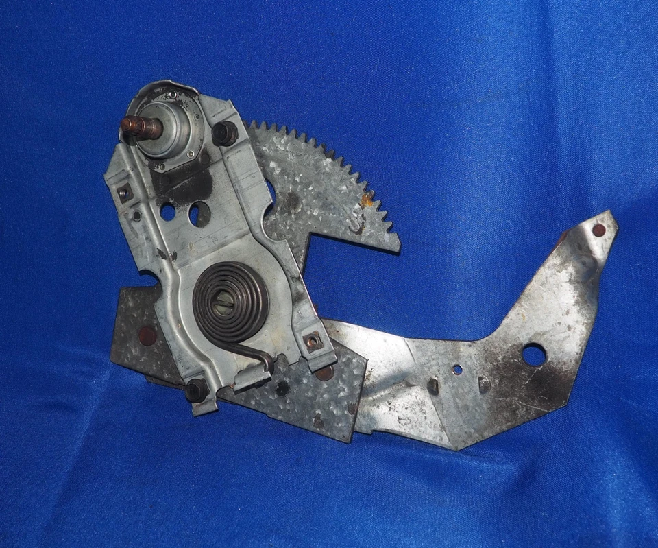 1968 1969 Chevy Camaro Firebird Pasenger Right Quarter Window Regulator OEM - Image 3 of 4