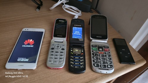 Lotto Cellulare E Smartphone Huawei, Samsung, Brondi, Ipod PER RICAMBI LEGGERE