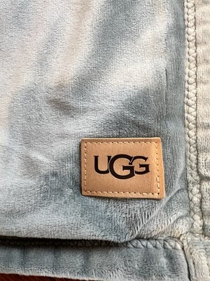 UGG 2 Pillow Sham Square Covers Blue Faux Fur Soft 21x21