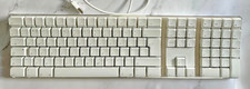 Apple A1048 Wired USB Keyboard White Full Size 109-Key w/ Dual USB Ports