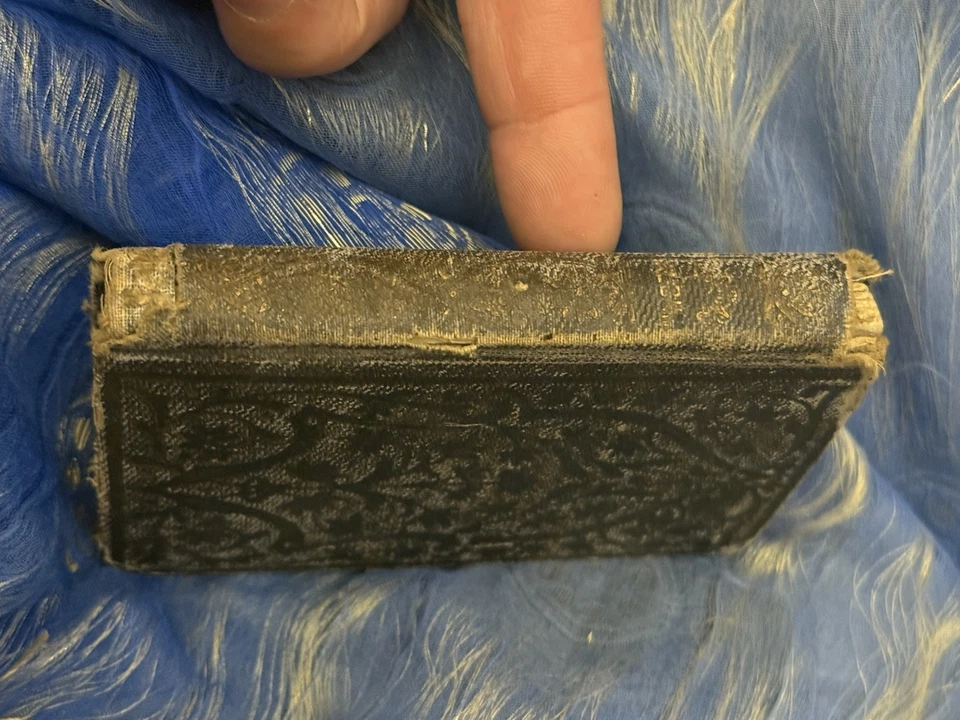 The Language of Flowers Poetically Expressed 1847 Antique Flower Language Book - Image 2 of 4