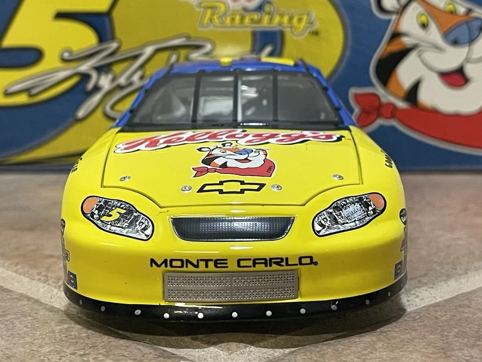 Chevrolet Monte Carlo 2005 Kyle Busch Kelloggs novato NASCAR acción 1/24/192 Foto 4 de 4
