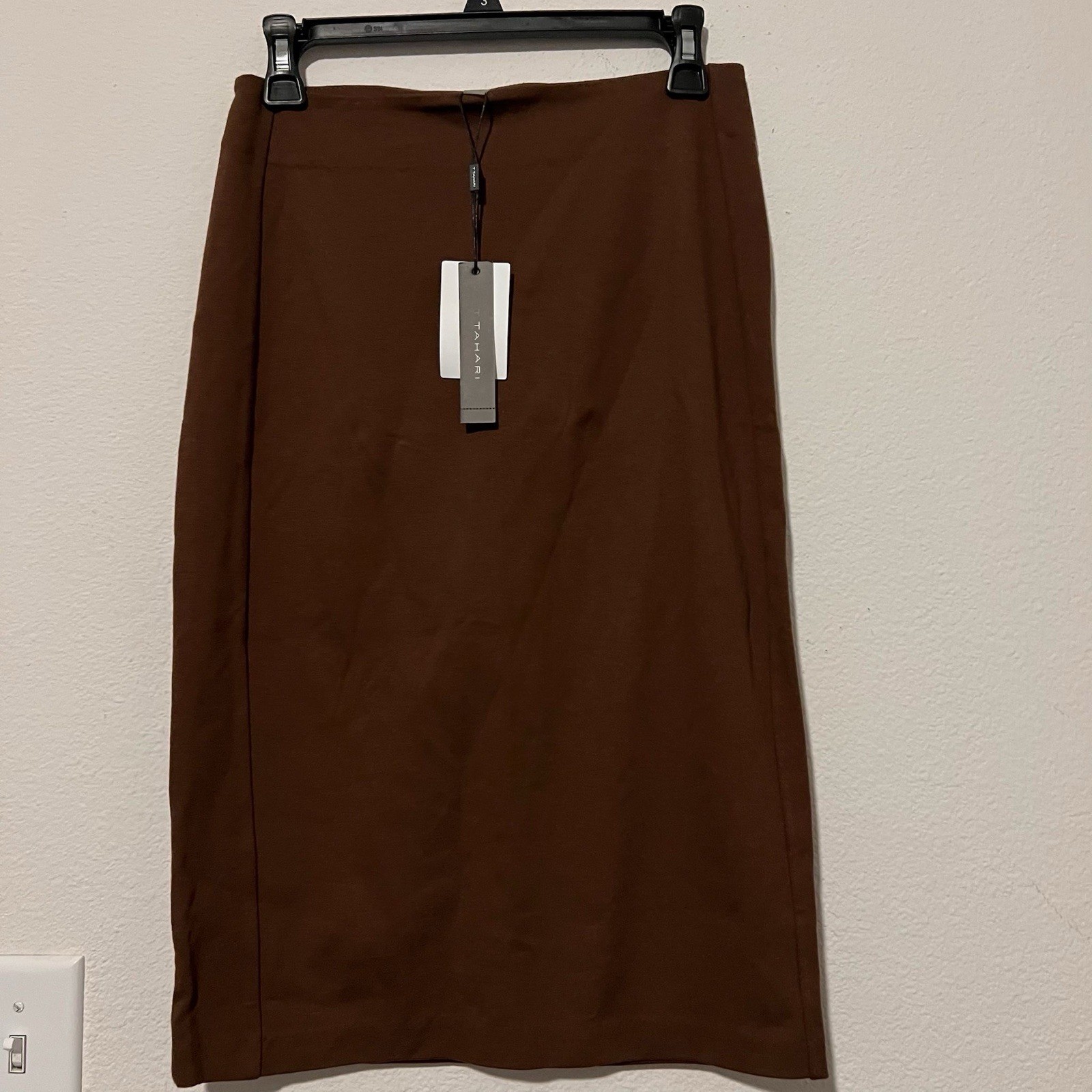T Tahari Brown Midi Pencil Skirt NWT Size XS