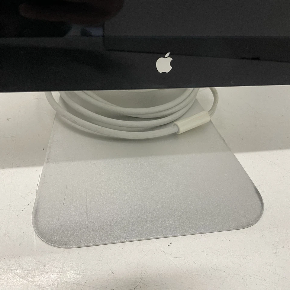 27" Apple Cinema Display Widescreen LED 27-inch Monitor A1316 Excellent Display - Image 4 of 4