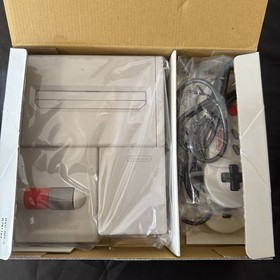 Nintendo New Famicom AV Console Boxed Complete Official