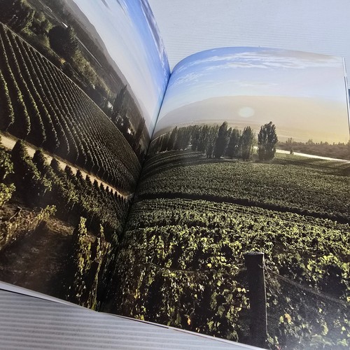 Pinot Noir: The New Zealand Story by John Saker (Paperback, 2010) - Picture 11 of 20