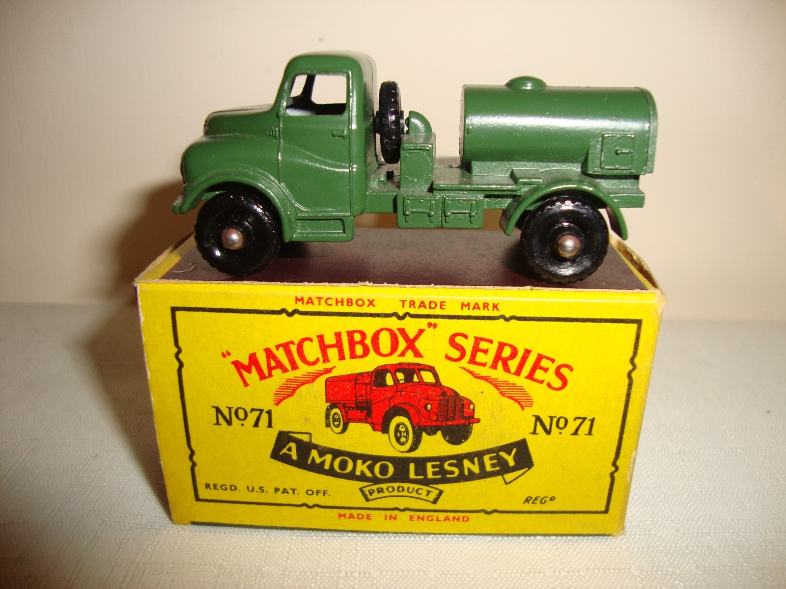 Matchbox 71a, Water Truck 200gal - Free Price Guide & Review
