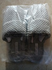 Laura Ashley Womens Size Large Gray Slippers New Memory Foam