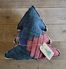 Primitive Quilted Christmas  Tree Pillow, Christmas decor, quilted tree pillow