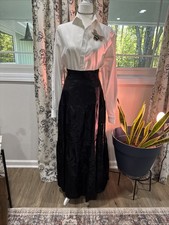 Quality Beautiful Size S Blk Satin Skirt
