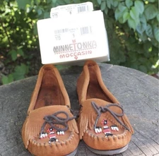 Minnetonka Thunderbird Moc Suede Moccasins Sz 9 Beaded Brown Slip On Slipper