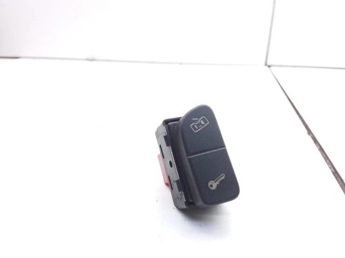 VW FOX 5Z1, 5Z3 Zentralverriegelungsschalter 5z0962125 1.40 Petrol 20679227