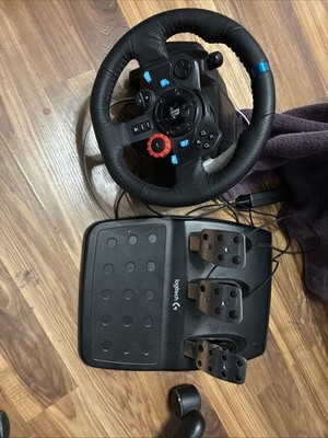 Logitech G29 Racing Wheels and Pedals Set for PlayStation 941-00011 NO BOX