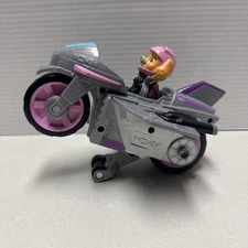 PAW Patrol Moto Pups Skye’s Deluxe Pull Back Motorcycle Vehicle with Wheelie