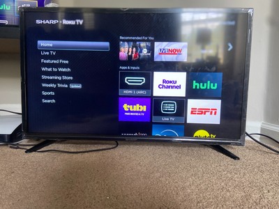 Sharp - 32'' Class - LED - 720p - Smart - HDTV Roku TV - USED