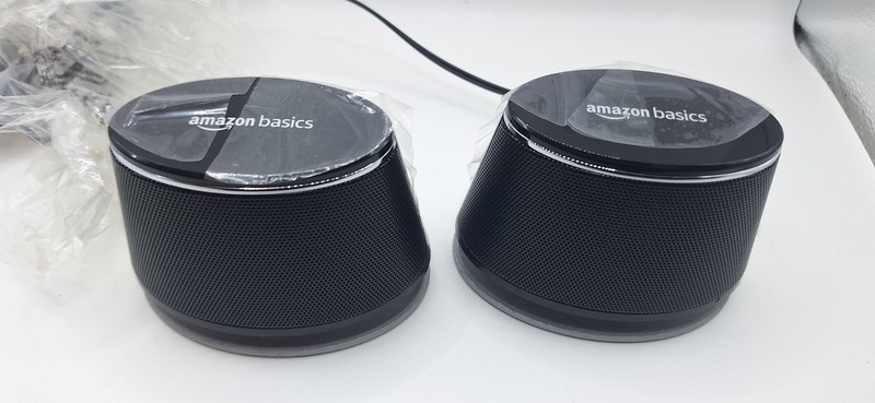 Amazon Basics wired computer desktop speakers