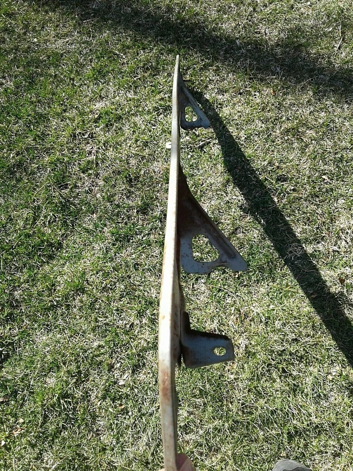 NOS Dodge Colt 1978-79 Filler Assembly Bumper Panel Mopar # MB078101 — 第 4/4 张图片