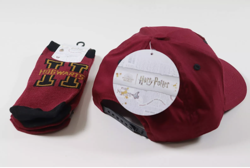 CLAIRE'S - HARRY POTTER - HOGWARTS - GORRA DE BÉISBOL BORGOÑA + CONJUNTO DE CALCETINES TOBILLEROS - Imagen 4 de 14