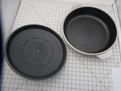 Kitchen Fair (KF) Cast Aluminum Double Handle Skillet 14" With Lid - Beige - Picture 10 of 16