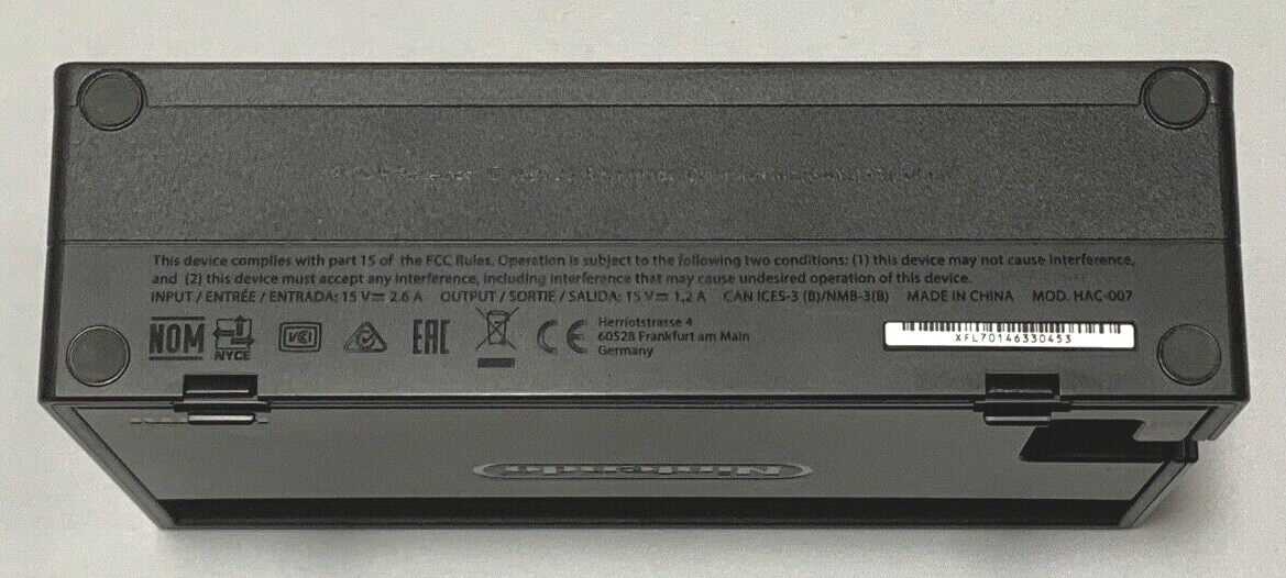 Official Nintendo Switch HAC-007 Pokemon Edition Pikachu