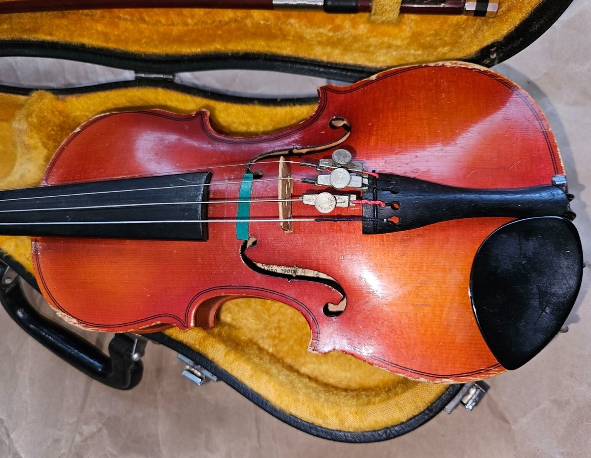 Suzuki No.8 size 1/8 Violin, Japan 1980, Very Good, with