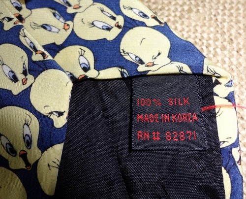 Boys tweedie bird neck tie, navy background, charming yellow tweedy faces, silk - Picture 4 of 4