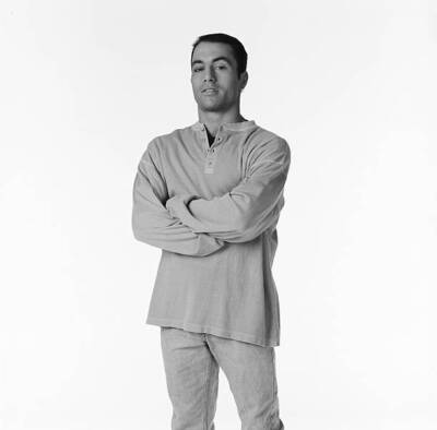 Joe Rogan As Joe Garrelli On News Radio 1995 Old Television Photo 2