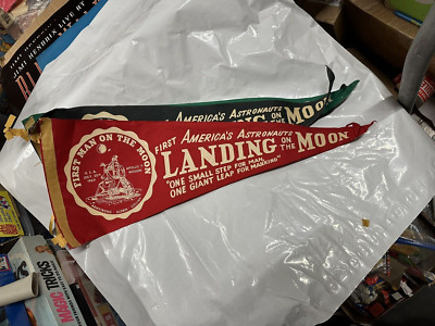 1969 First Man on the Moon NASA Apollo Mission Cape Kennedy RED pennant NOS