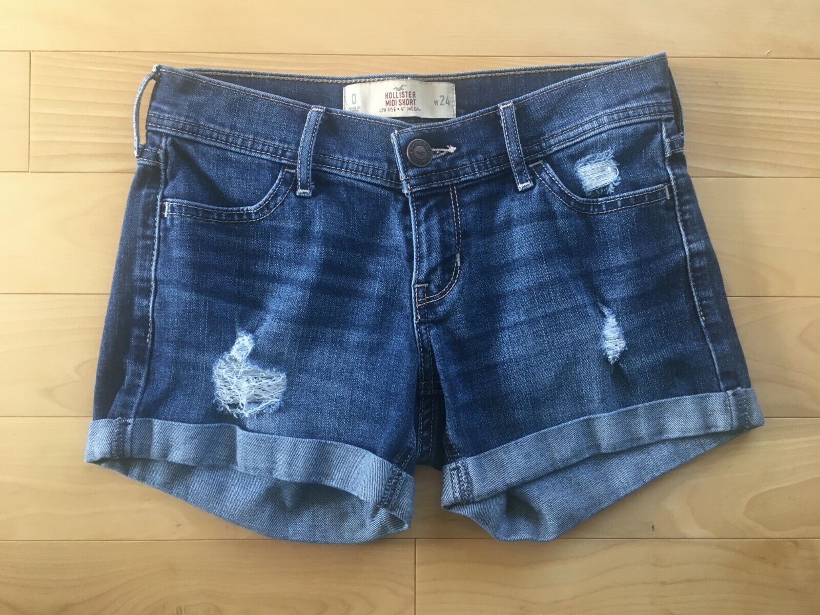 Foto 1 di 3