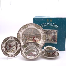 Johnson Brothers Friendly Village 5-Piece Dinnerware Set, Never Used w/Box