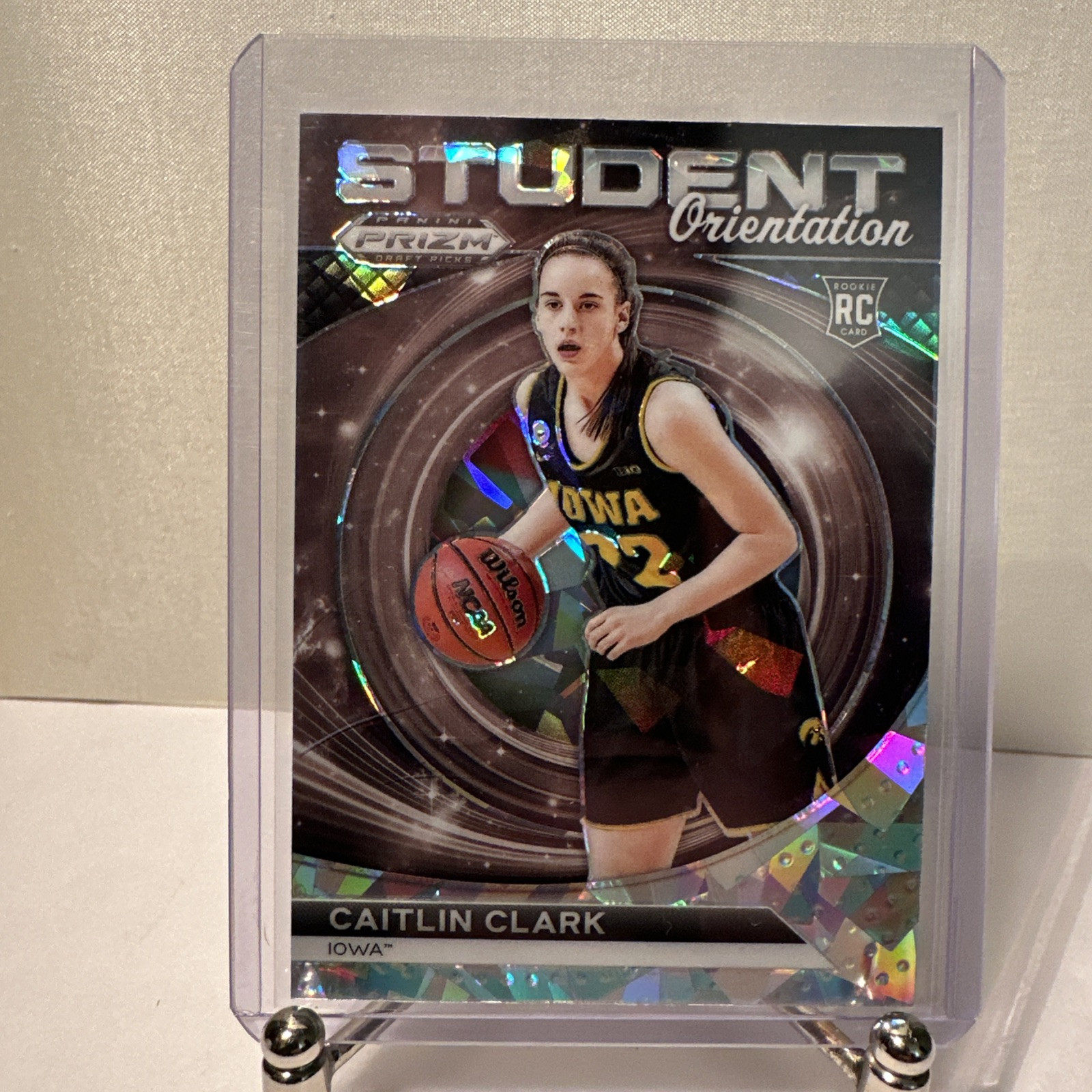 Caitlin Clark 2024 Prizm Draft Picks Student Orientation Cracked Ice Prizm RC SP